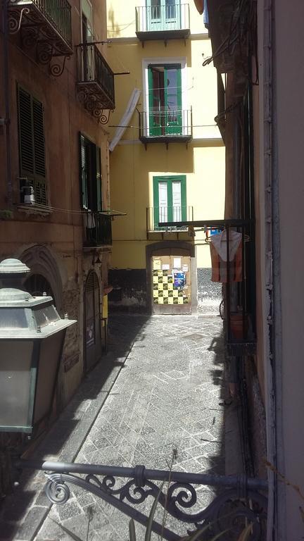 B&B Il Nespolo ซาแลร์โน ภายนอก รูปภาพ