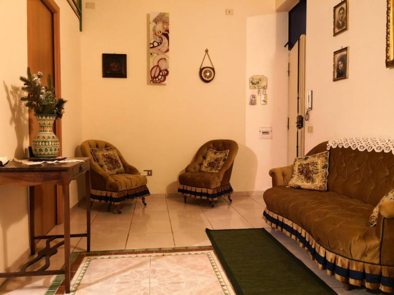 B&B Il Nespolo ซาแลร์โน ภายนอก รูปภาพ