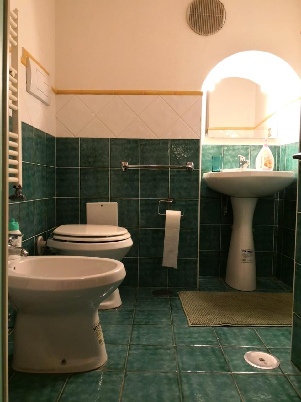 B&B Il Nespolo ซาแลร์โน ภายนอก รูปภาพ